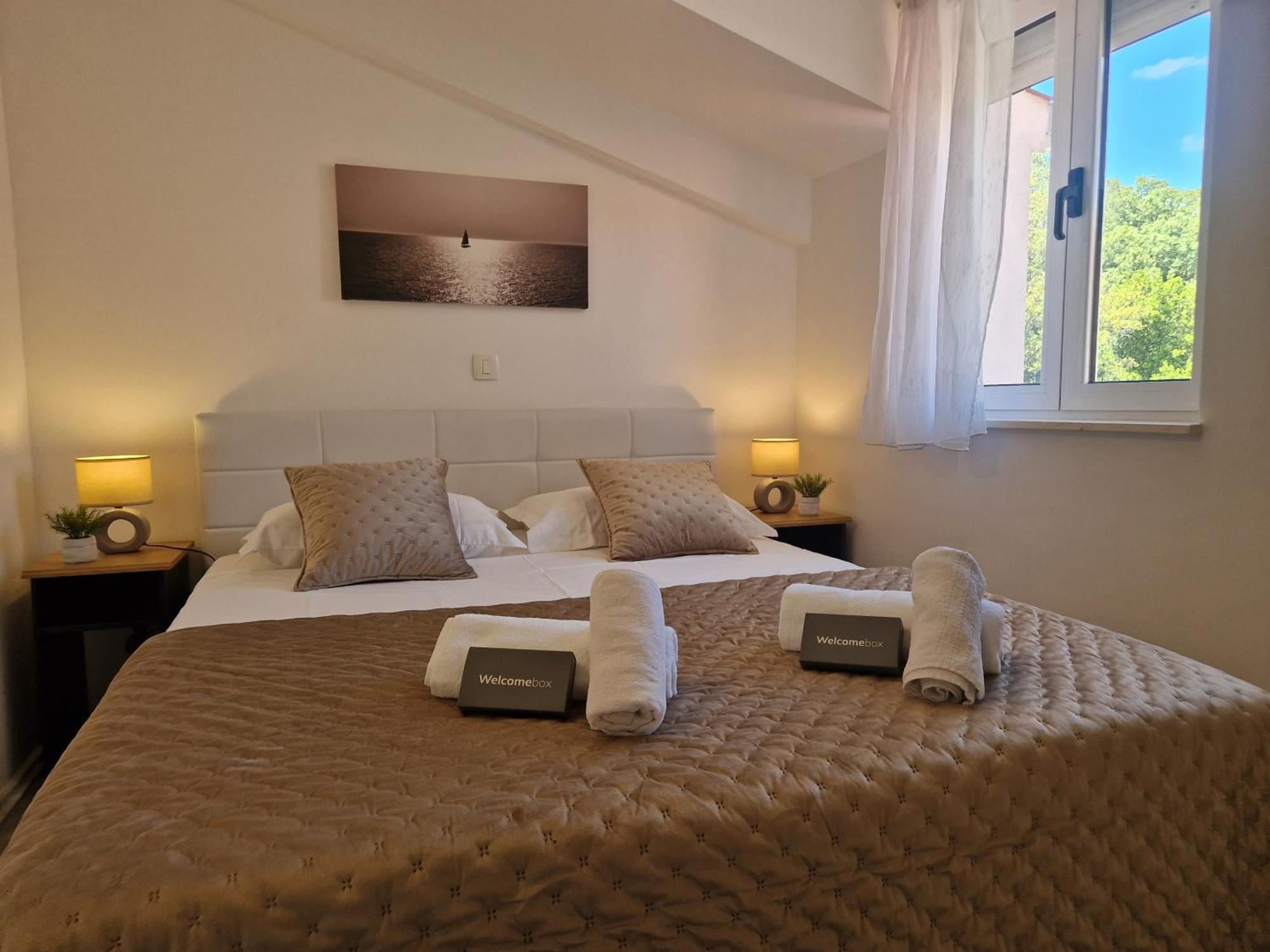 Apartments Mb Каштела Екстер'єр фото