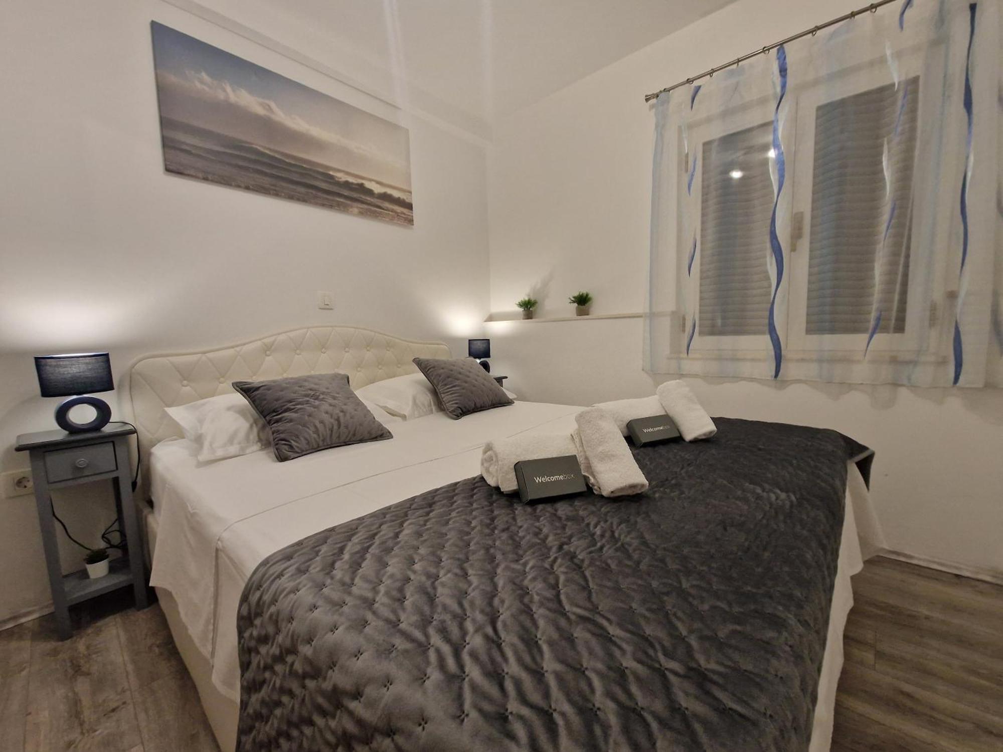 Apartments Mb Каштела Екстер'єр фото