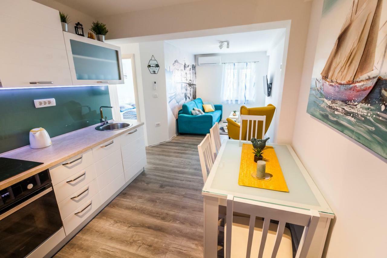Apartments Mb Каштела Екстер'єр фото